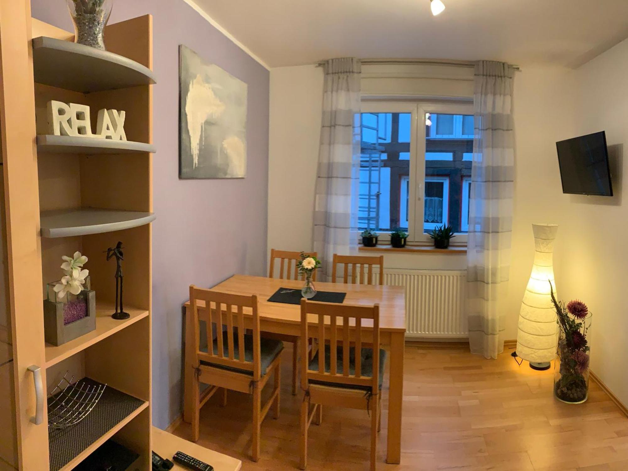 Ferienwohnung Janus Altstadt-Hameln Haus 2 Inklusive Parkplatz - Mit Und Ohne Terrasse Oder Loggia Hamelin Luaran gambar