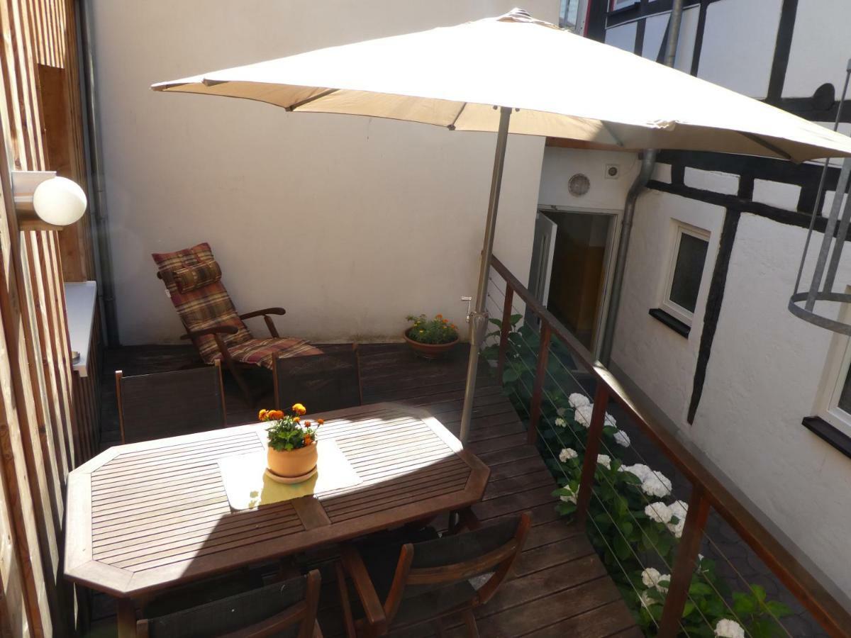 Ferienwohnung Janus Altstadt-Hameln Haus 2 Inklusive Parkplatz - Mit Und Ohne Terrasse Oder Loggia Hamelin Luaran gambar